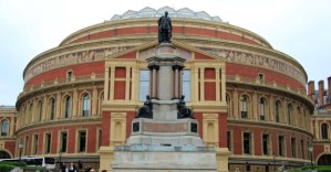 <em>Guys and Dolls</em> to be staged at the Royal Albert Hall