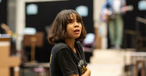 Eva Noblezada, André de Shields and the cast of National Theatre's <em>Hadestown</em> in rehearsals