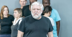 Simon Russell Beale in <em>The Tragedy of King Richard the Second</em> at the Almeida: first look at rehearsals