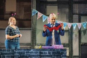 <em>Everybody's Talking About Jamie</em> to "pause" West End run from September