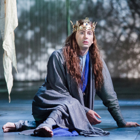 Tennant takes the crown in RSC's <em>Richard II</em>