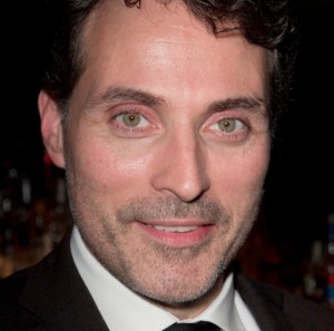 Rufus Sewell, Oliver Chris and Nancy Carroll get <em>Closer</em> at Donmar?