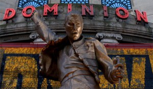 <em>We Will Rock You</em> Freddie statue 'stolen' by Queen drummer Taylor